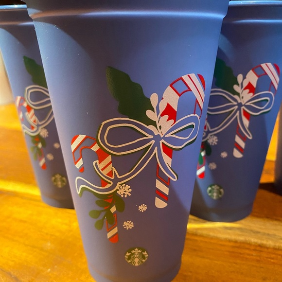 Starbucks set of 6 blue holiday cups with reusable lids - Picture 1 of 5